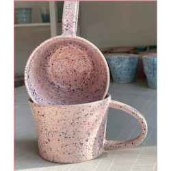 Kraki Ceramics - Keramikkop med stor hank, lyserød drøm 